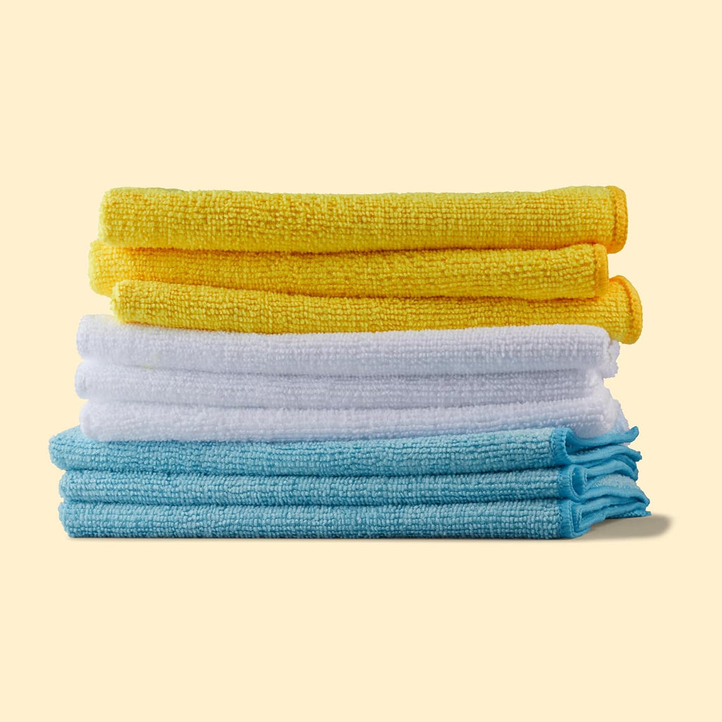 Amazon Basics Microfiber Cloths, 24-Pack - In use