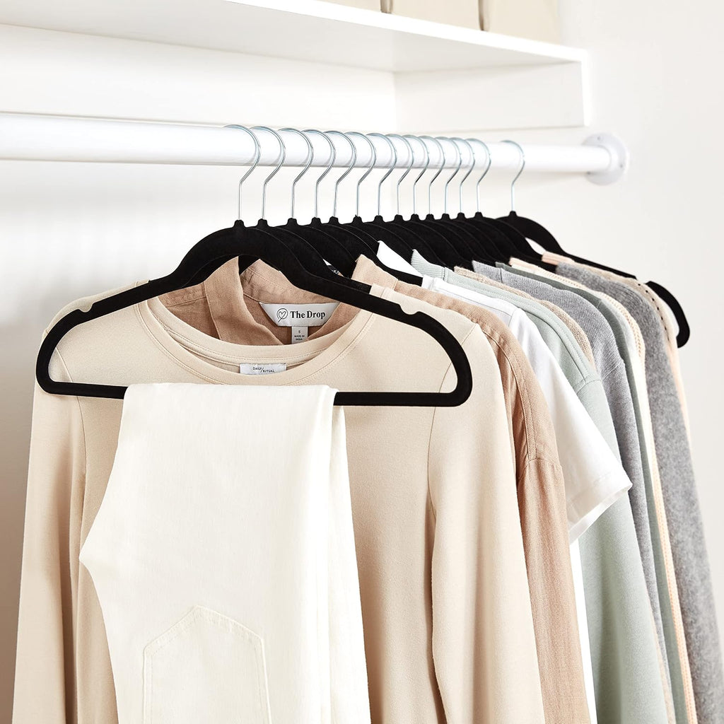 Amazon Basics Velvet Hangers, 30-Pack - Feature highlight