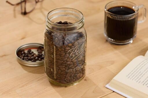 Ball Wide Mouth Mason Jars, 32 oz, 2-Pack - Close-up