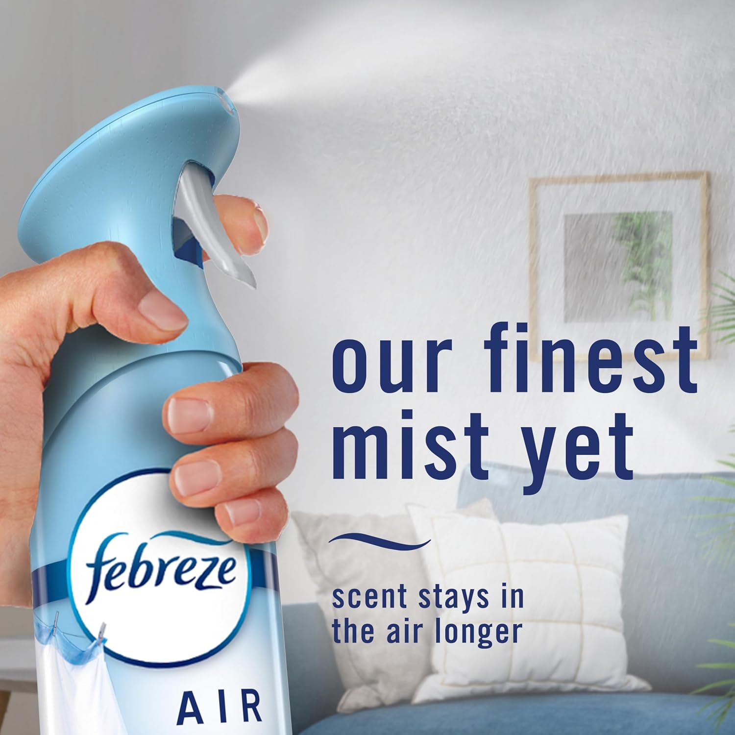 Febreze Air Mist Odor Fighting Room Spray - In use