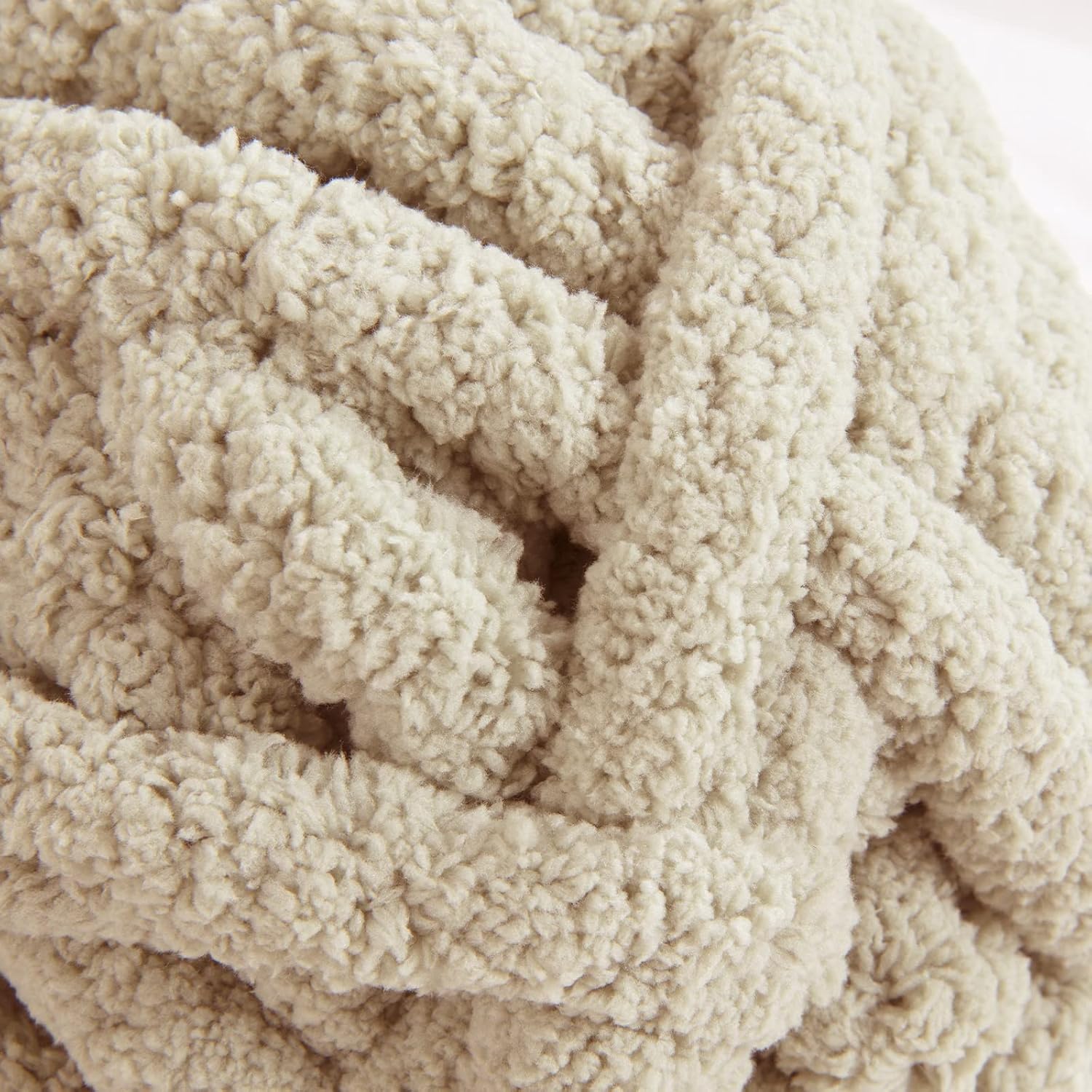 Hombys Khaki Chunky Chenille Yarn - Additional view