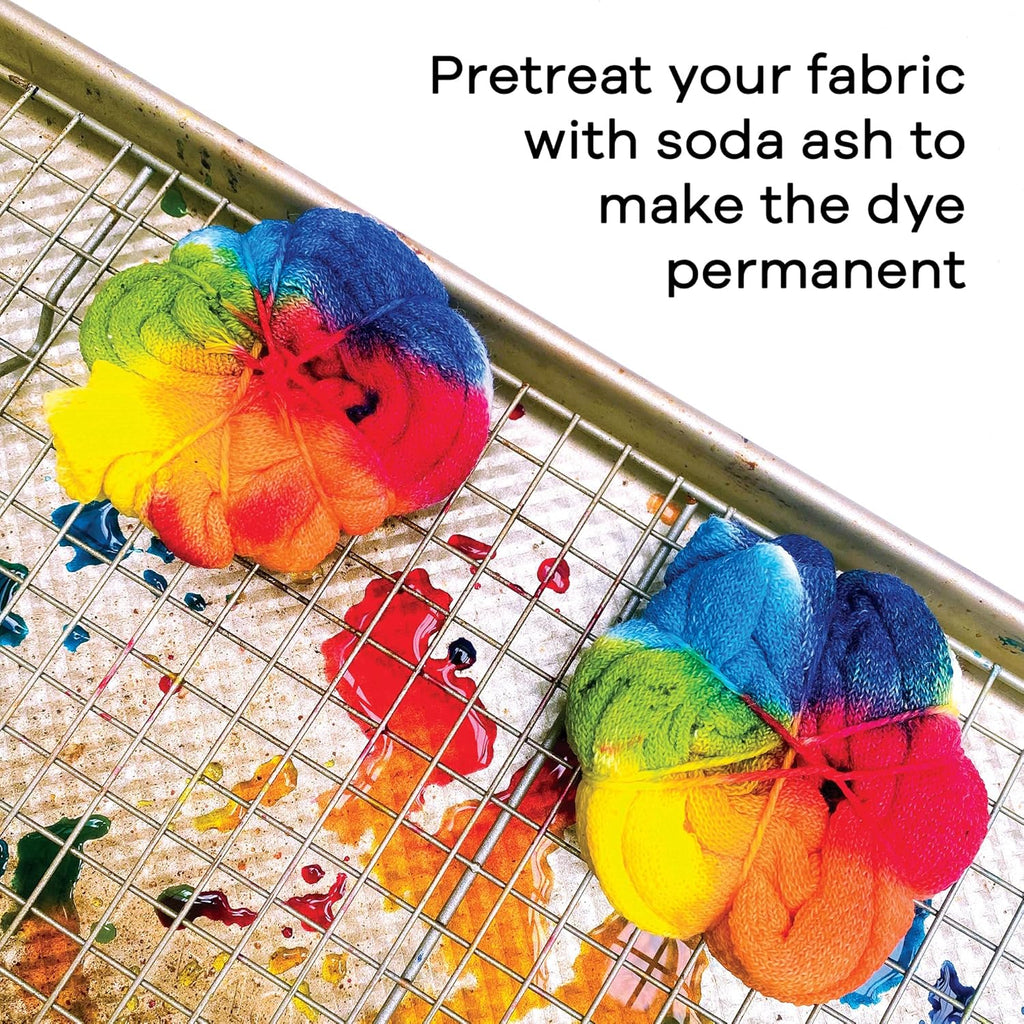 Jacquard Procion MX Tie Dye Powder Jet Black - In use