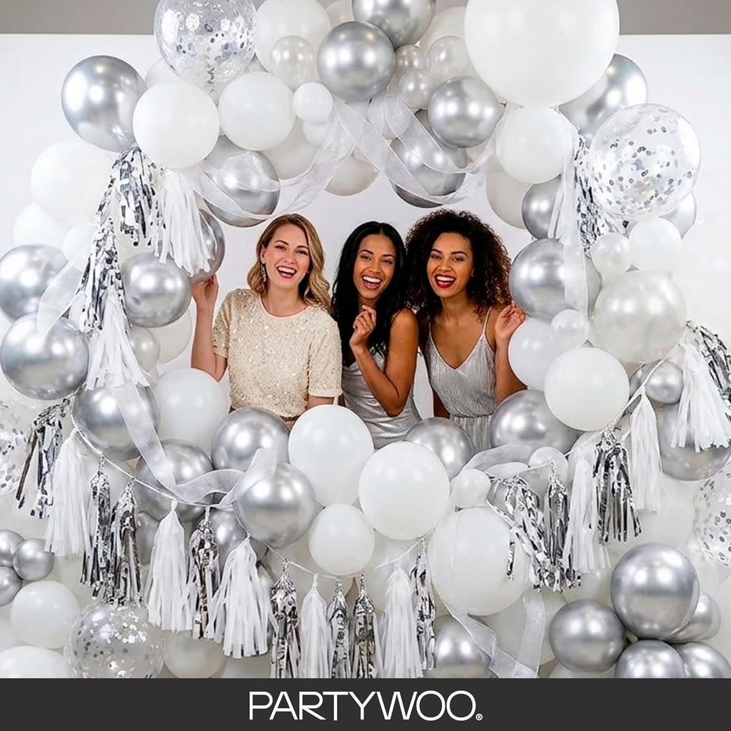 PartyWoo White Balloon Arch Garland Kit, 140 Pcs - Size reference