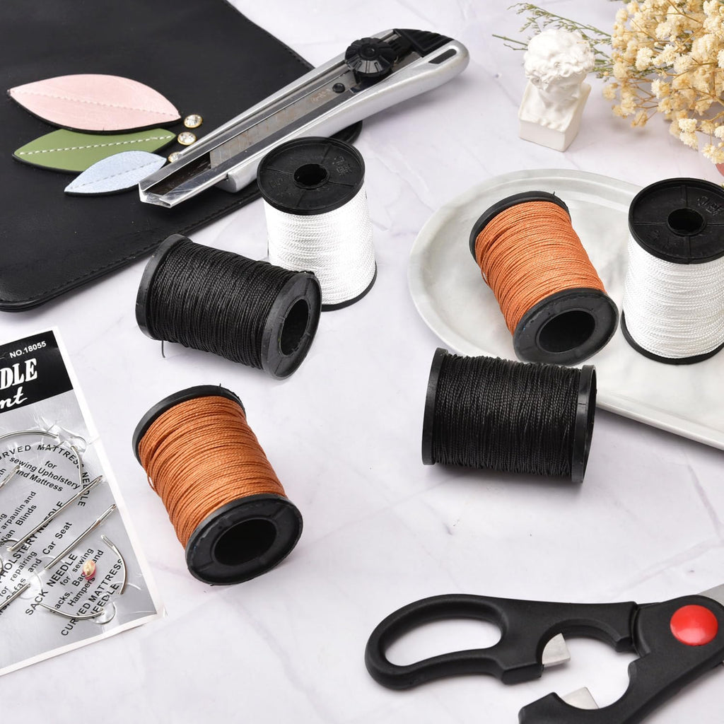 Topus Upholstery Repair Thread and Needle Kit - Close-up