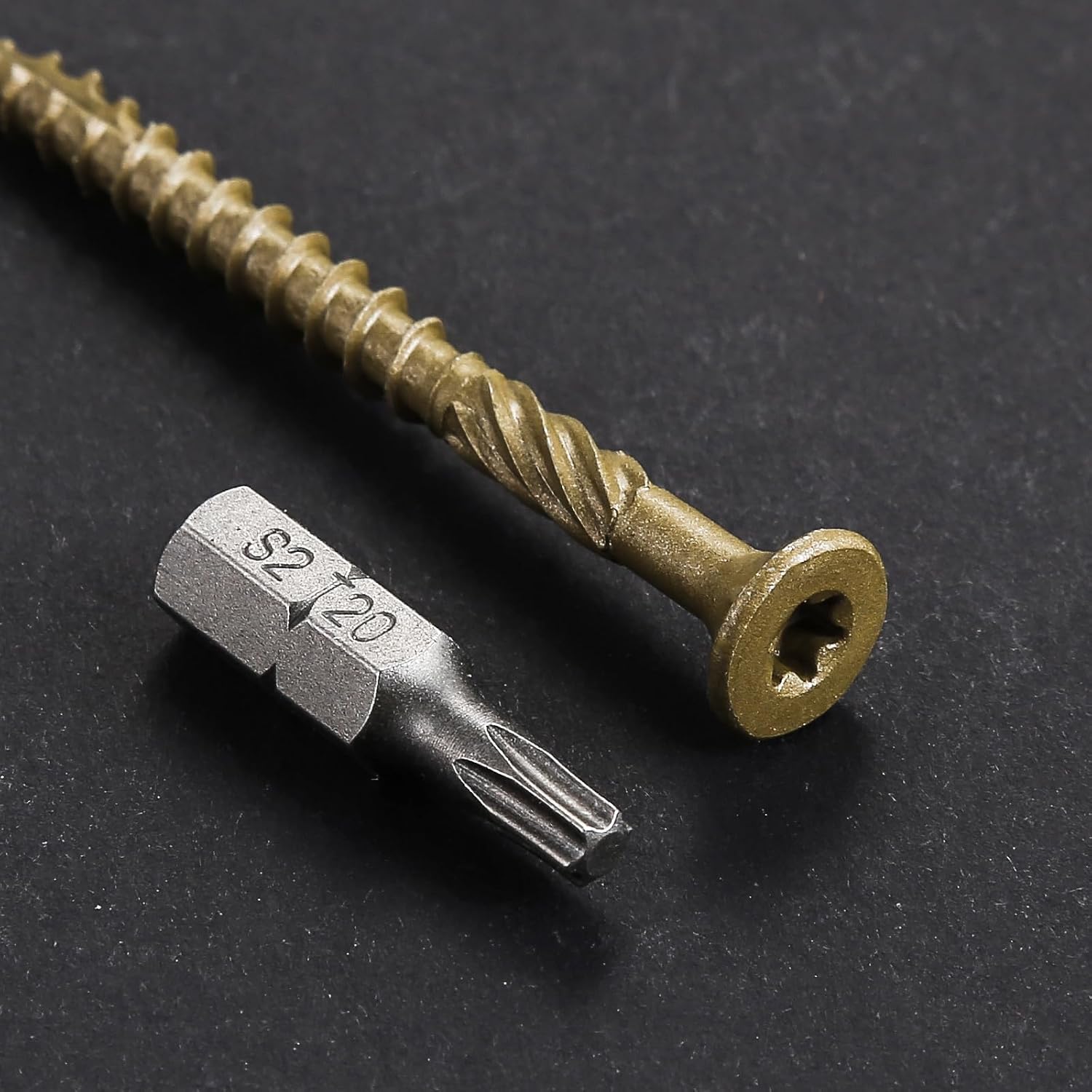 Wensilon No.10 x 3in Deck Screws, 137 Pc - Close-up