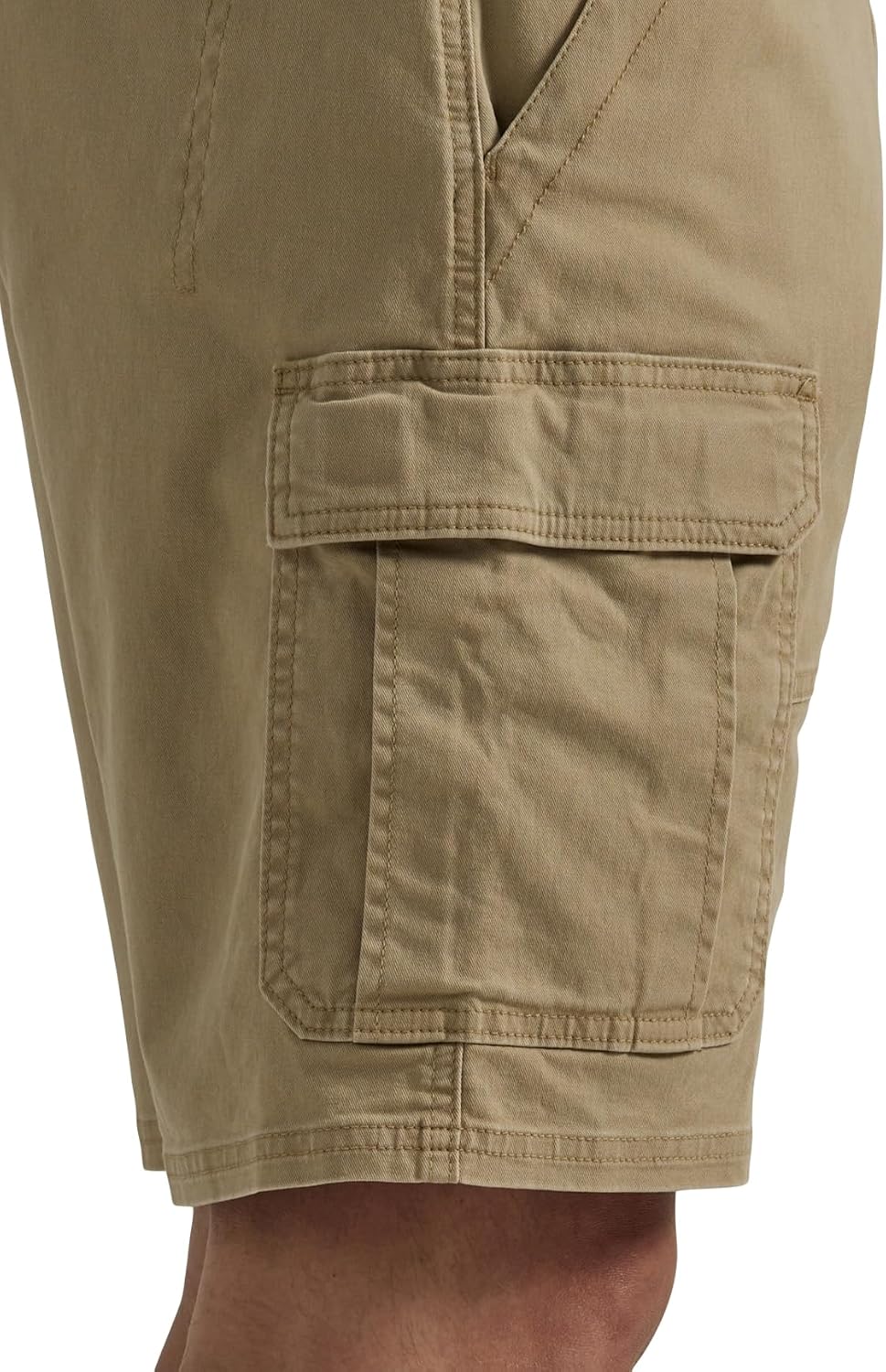 Wrangler Authentics Cargo Stretch Shorts - In use